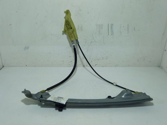 Macara geam stanga spate Renault Laguna 3 2.0 827010001R 2007-2021