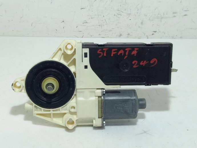 Motoras macara geam stanga fata Renault Laguna 3 2.0 807310003R 2007-2021