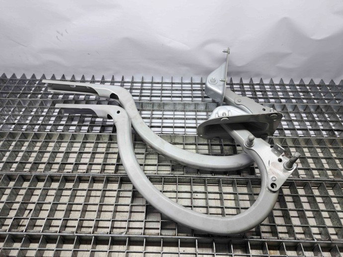 Set balamale capota spate Bmw 5 (F10) [Fabr 2011-2016] OEM