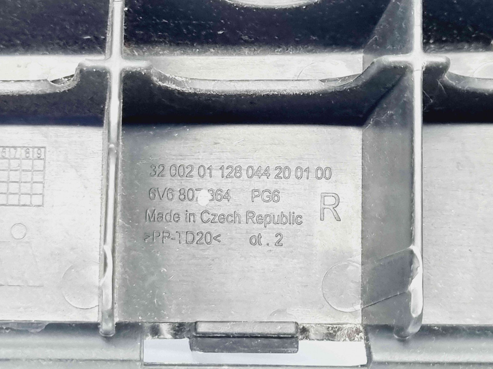 Suport bara dreapta spate Skoda Fabia 3 (NJ3) [Fabr 2014-2022] 6V6807864 - imagine 2