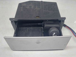  Scrumiera Opel Meriva A [Fabr 2003-2009] 312950100