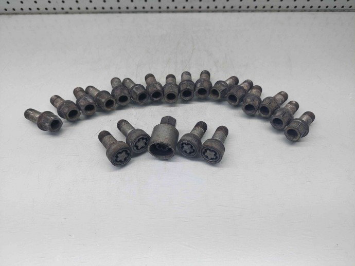 Set prezoane antifurt cu cheie Audi A6 (4G5, C7) [Fabr 2011-2017] OEM