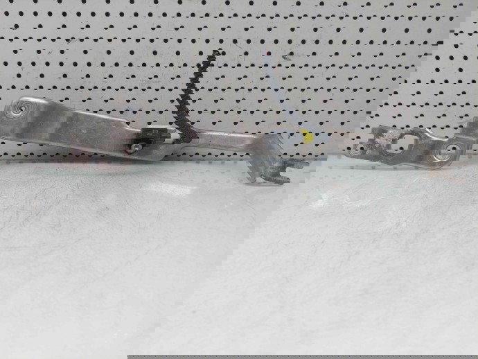 Suport aripa stanga fata Audi A6 (4G5, C7) [Fabr 2011-2017] 4G0807591B