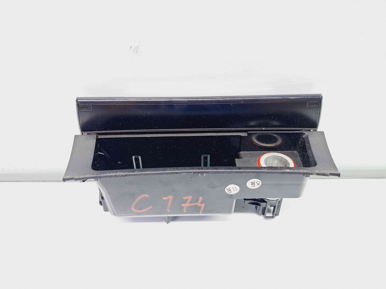 Scrumiera Volkswagen Passat B7 (362) [Fabr 2010-2014] 3C0863284K - imagine 2