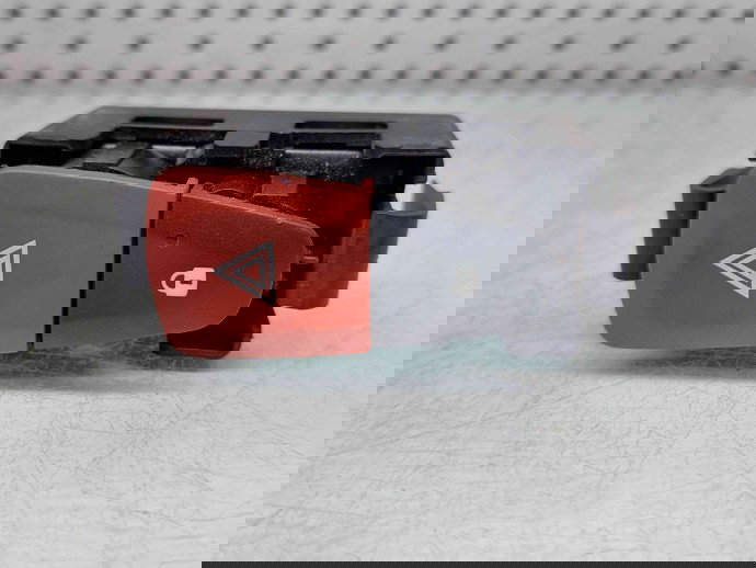  Buton avarii Renault Megane 3 Coupe [Fabr 2010-2015] 8200214896