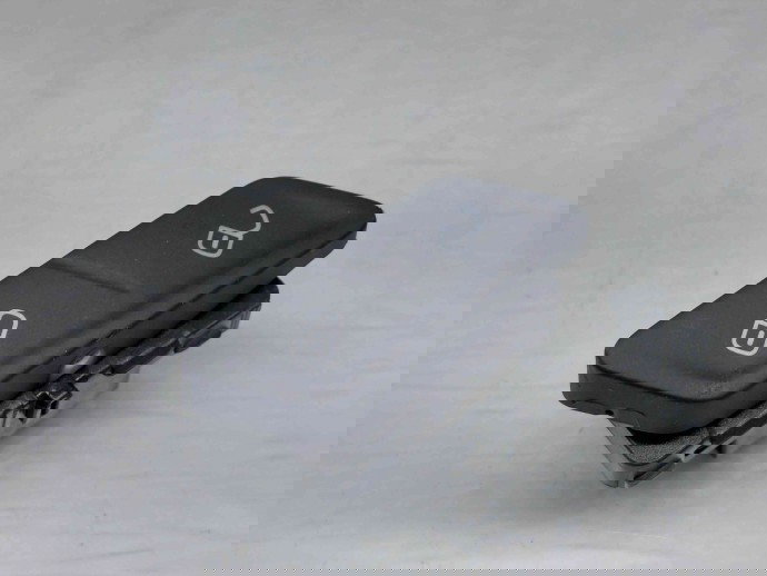  Buton blocare usi Volkswagen Golf 7 Variant (BA5) [Fabr 2014-prezent] 5G0962125A