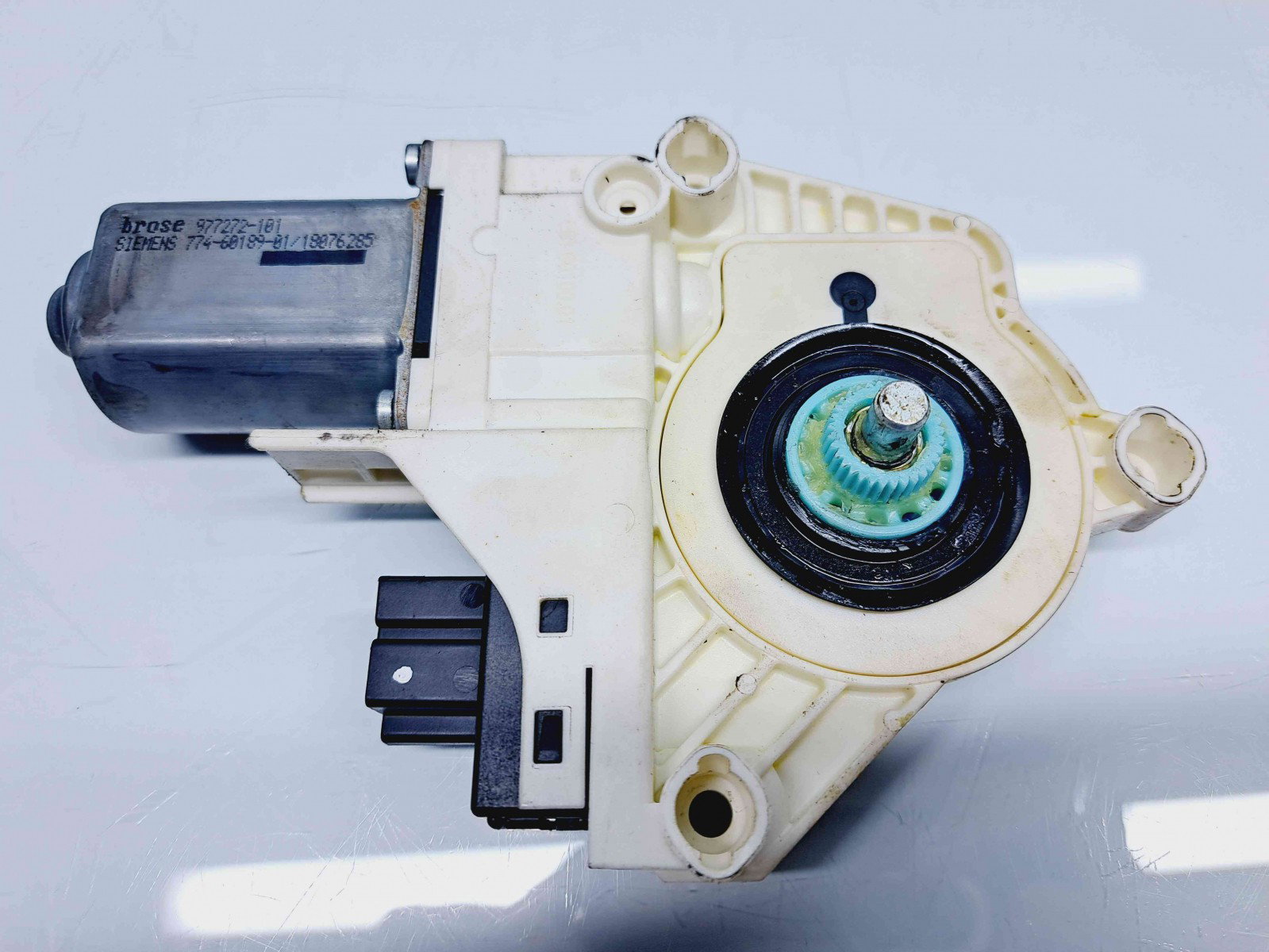 Motoras geam dreapta spate Audi Q7 (4LB) [Fabr 2006-2014] 4L0959802B - imagine 4