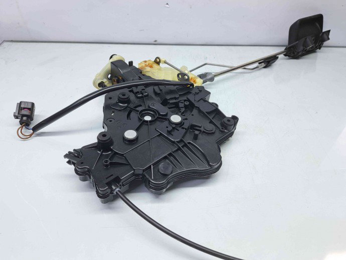 Broasca usa culisanta Volkswagen Caddy 3 Maxi Furgon (2CH) [Fabr 2007-2015] 2K5843653