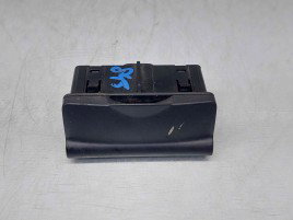  Conector auxiliar USB Renault Megane 3 Coupe [Fabr 2010-2015] 280230001R