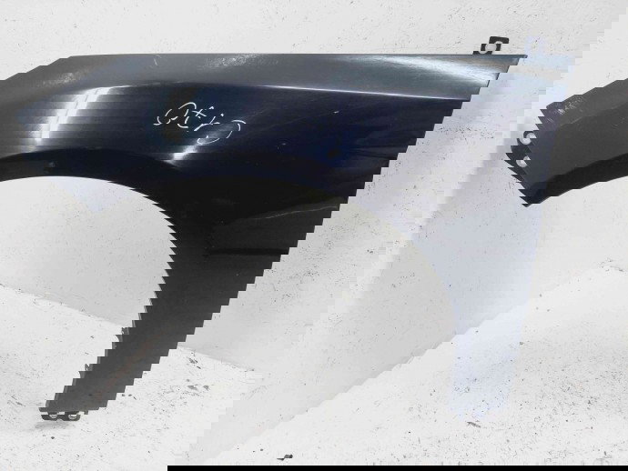 Aripa stanga fata Ford Focus 3 Hatchback [Fabr 2011-2015] Panther Black