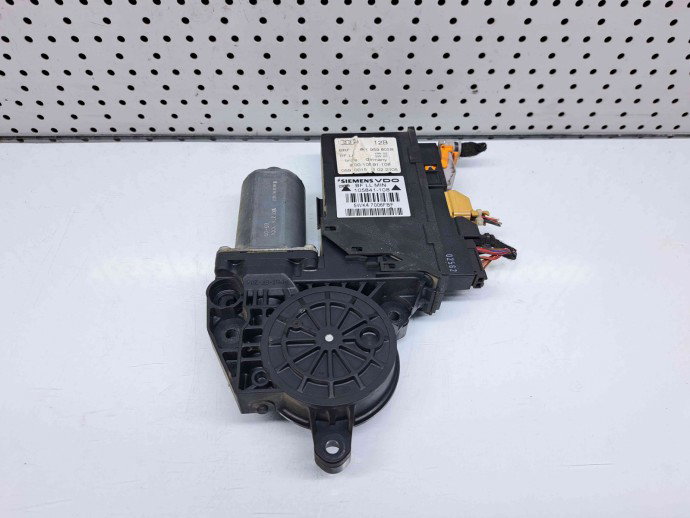 Motoras geam dreapta fata Audi A4 (8EC, B7) [Fabr 2004-2008] 8E1959802B