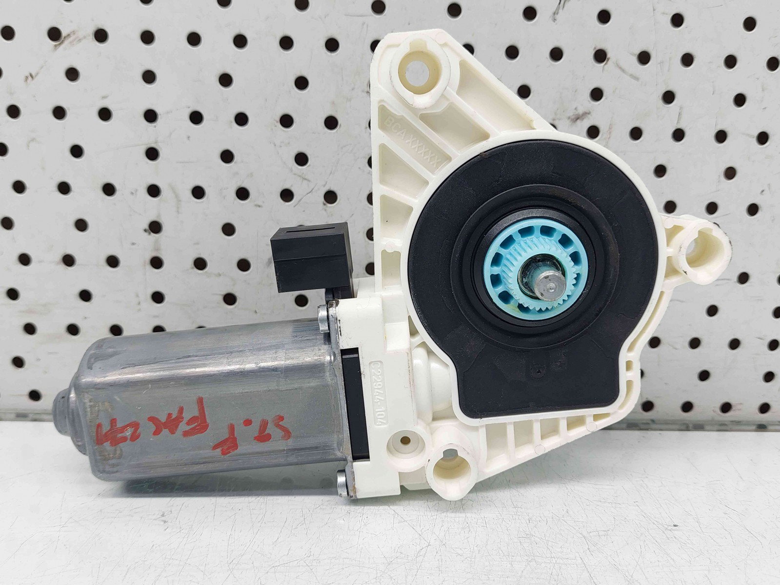 Motoras geam stanga fata Volkswagen Golf 7 Variant (BA5) [Fabr 2014-prezent] 5Q4959801B - imagine 1