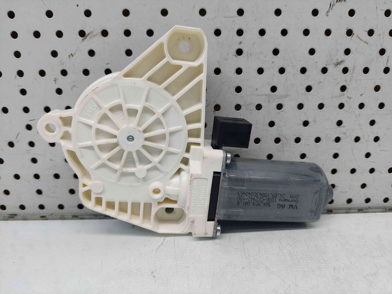 Motoras geam stanga fata Volkswagen Golf 7 Variant (BA5) [Fabr 2014-prezent] 5Q4959801B - imagine 3