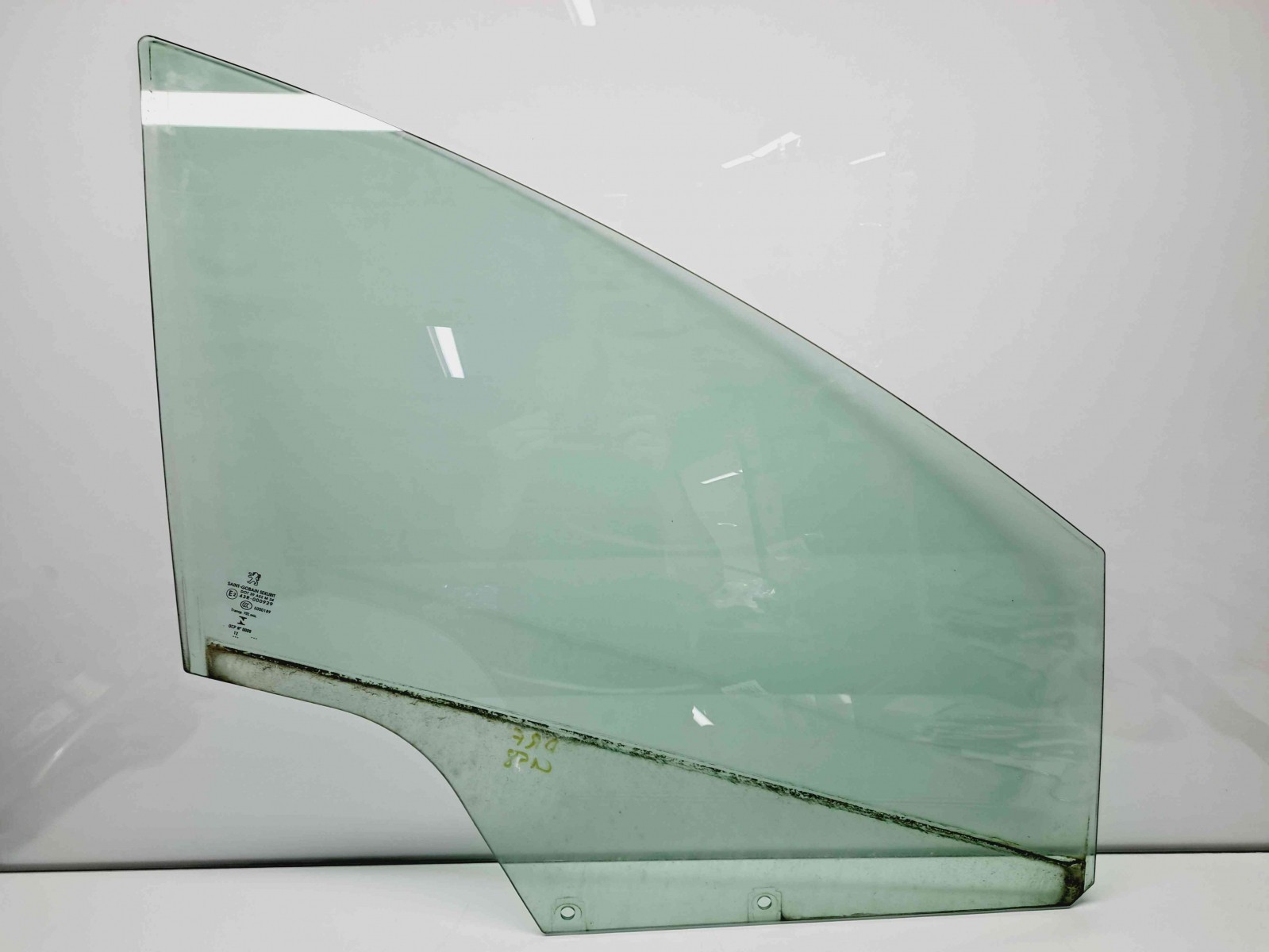 Geam usa dreapta fata Peugeot 3008 Break [Fabr 2009-2016] OEM - imagine 1