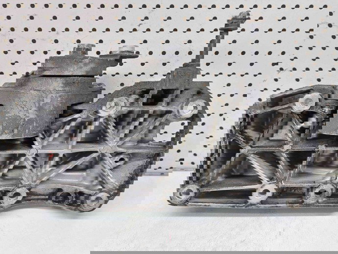 Suport accesorii Bmw 5 (F10) [Fabr 2011-2016] 174786 2.0 N47T  2.0 N47T 135KW / 184CP