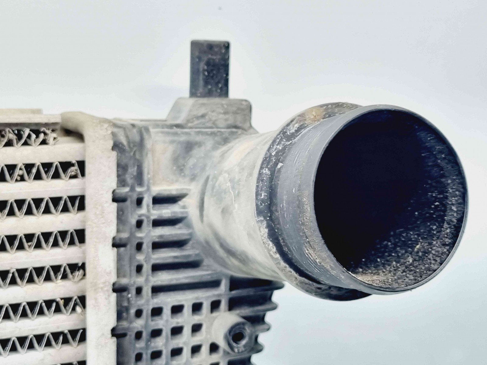 Radiator intercooler Volkswagen Passat B7 (362) [Fabr 2010-2014] 3C0145805AD 1.6 TDI CAYC 77KW / 105CP 1.6 TDI CAYC 77KW / 105CP - imagine 4
