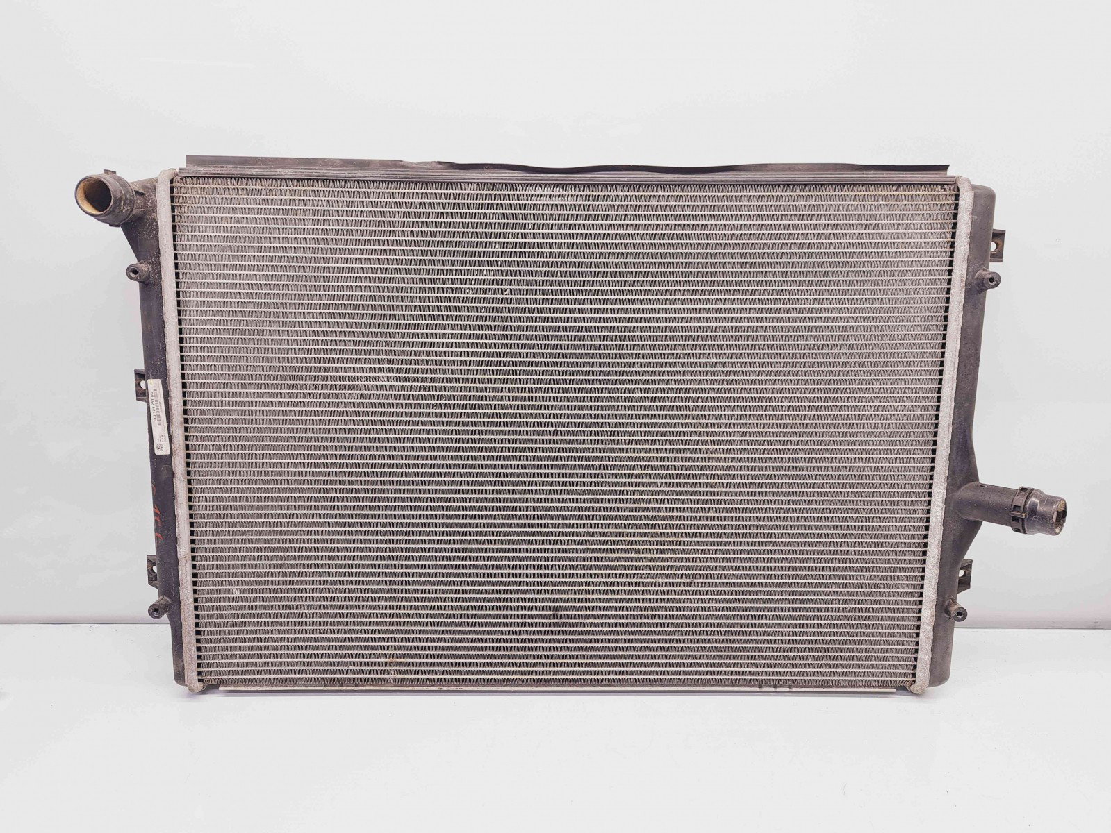 Radiator apa Volkswagen Scirocco (137) Coupe [Fabr 2008-2017] 1K0121251DD 2.0 TDI CBBB 125KW / 170CP 2.0 TDI CBBB 125KW / 170CP