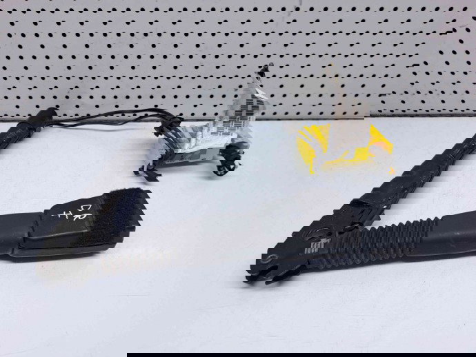  Capsa centura dreapta fata Bmw 1 (E81, E87) [Fabr 2004-2010] 7213564