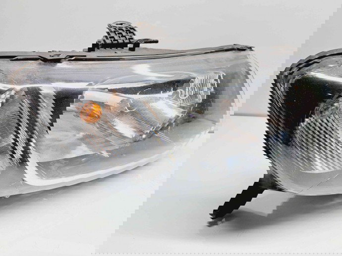  Far dreapta Dacia Sandero 2 Hatchback [Fabr 2012-2022] 260102523R