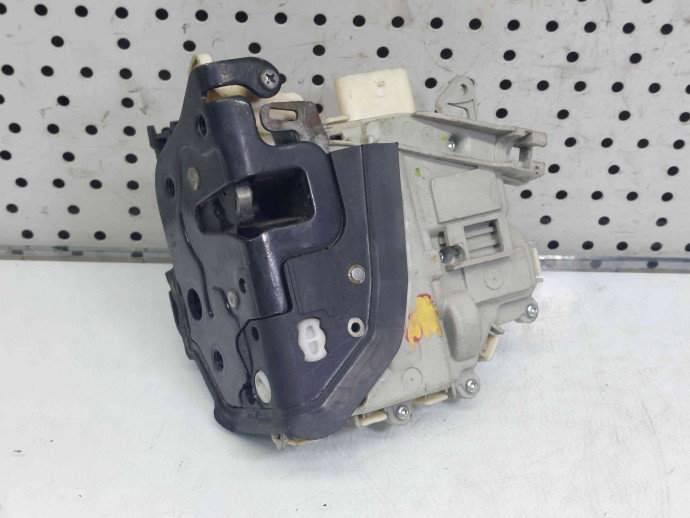 Broasca usa dreapta fata Audi A5 (8T3) [Fabr 2007-2015] 8J1837016C