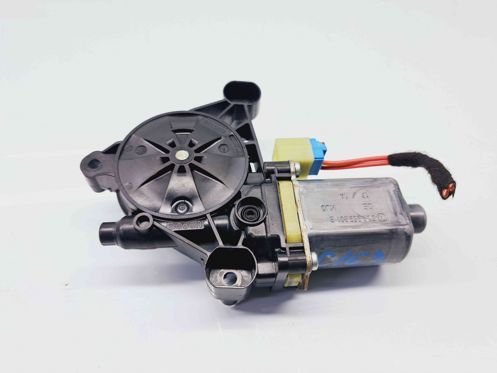 Motoras geam stanga fata Skoda Octavia 3 (5E3) [Fabr 2012-2020] 5Q0959801B - imagine 2