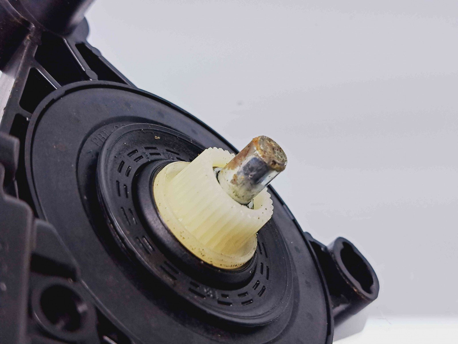Motoras geam stanga fata Skoda Octavia 3 (5E3) [Fabr 2012-2020] 5Q0959801B - imagine 3