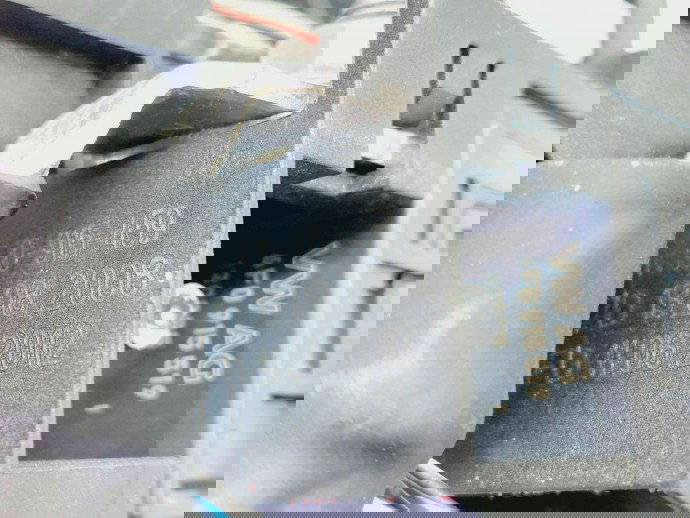  Borna baterie (+) cu capsa Audi A4 (8K2, B8) Facelift [Fabr 2008-2015] 8J0915459 