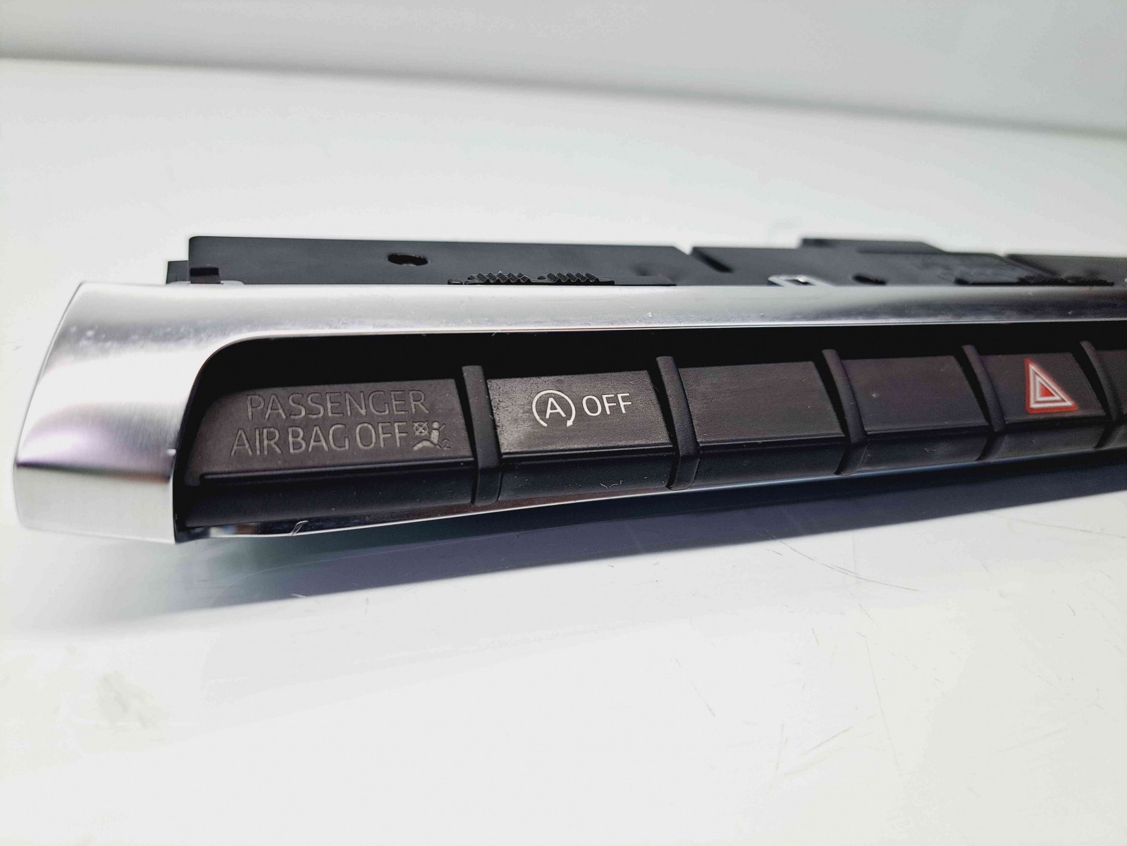 Butoane comenzi consola centrala Audi A3 Sportback (8VA) Hatchback [Fabr 2012-2020] 8V0925301BA - imagine 2