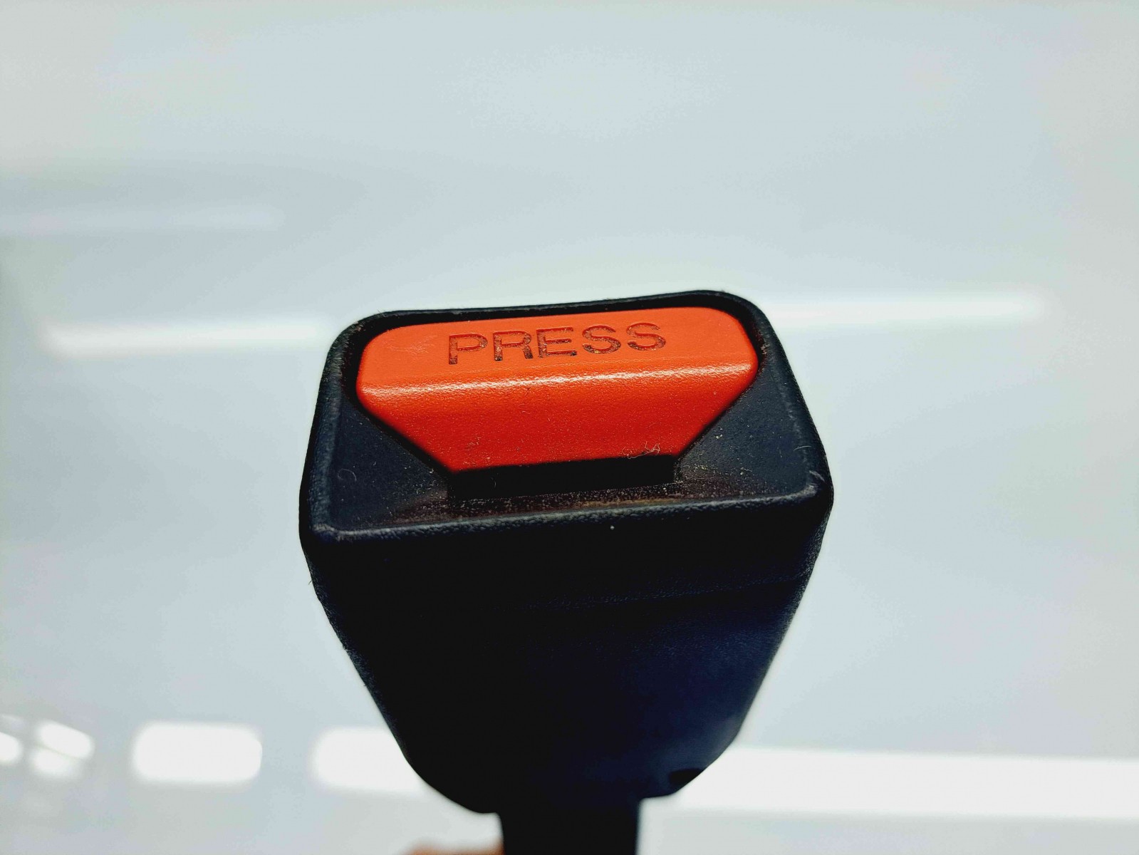 Capsa centura dreapta fata Renault Koleos 1 SUV [Fabr 2008-2015] OEM - imagine 2