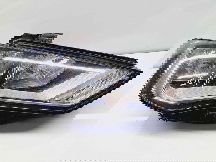  Far dreapta Audi A3 Sportback (8VA) Hatchback [Fabr 2012-2020] 8V0941004A