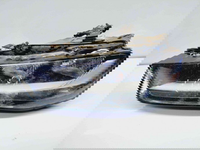  Far stanga Audi A4 (8K2, B8) Facelift [Fabr 2008-2015] 8K0941003AC