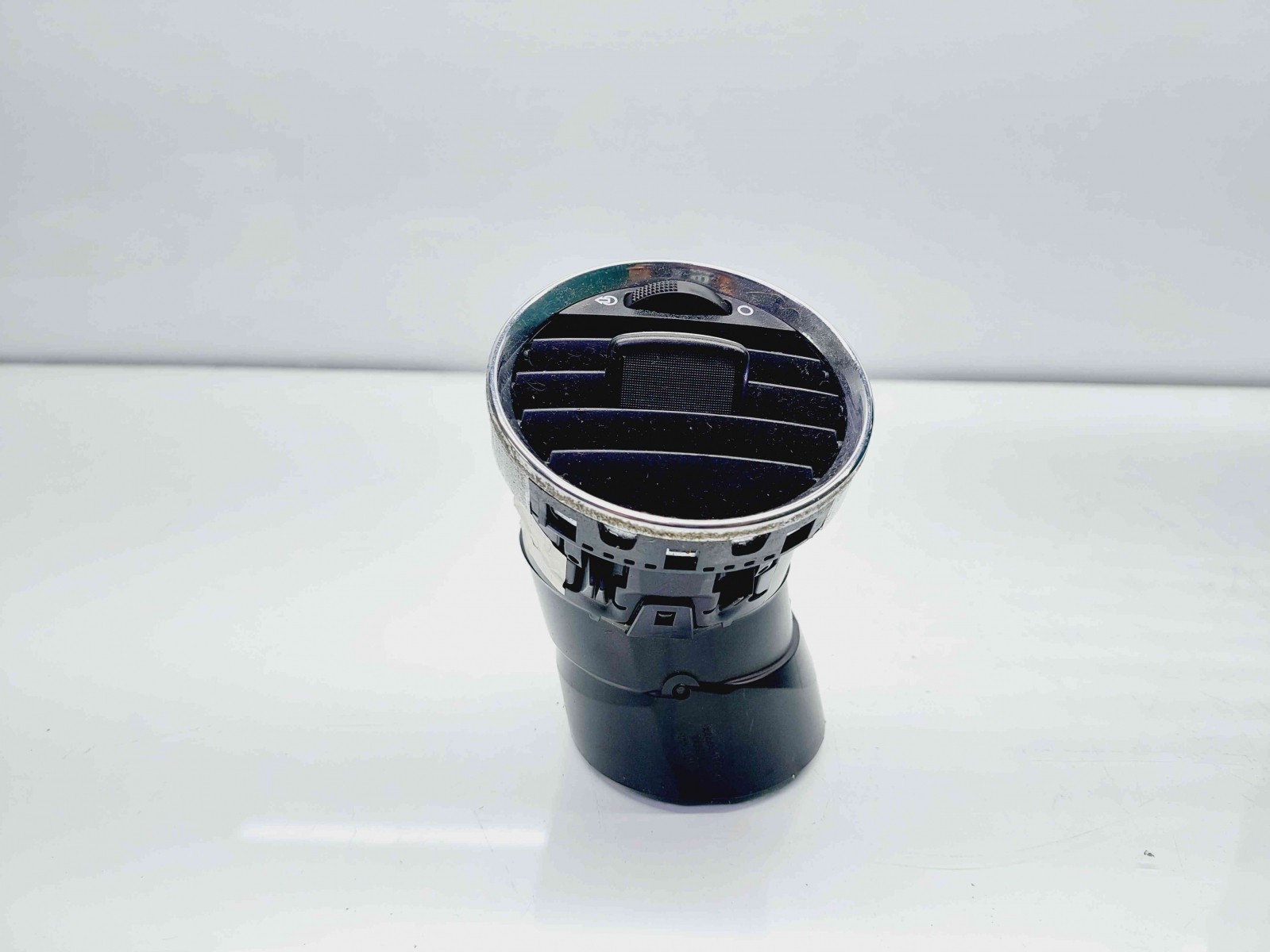 Grila aerisire dreapta Peugeot 308 Break [Fabr 2007-2013] 9655994177 - imagine 1