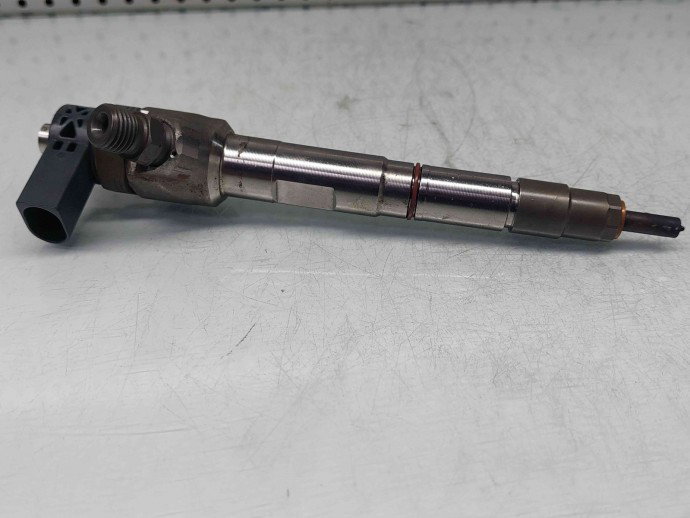 Injector Audi Q5 (8RB) Facelift [ Fabr 2008-2016] 04L130277AE 2.0 TDI CNHA  140KW / 190CP 2.0 TDI CNHA 140KW / 190CP