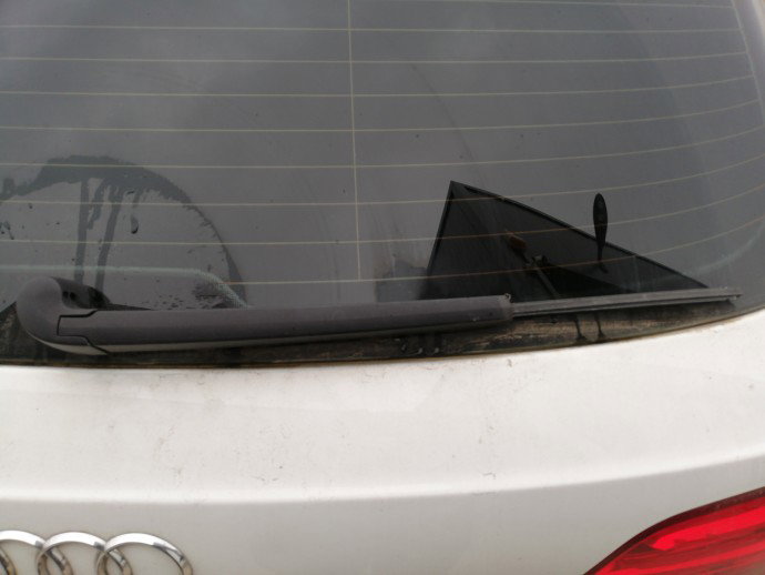 Brat stergator lunetaAudi A4 B8 2.0 d CJCB LY9C 2008-2015