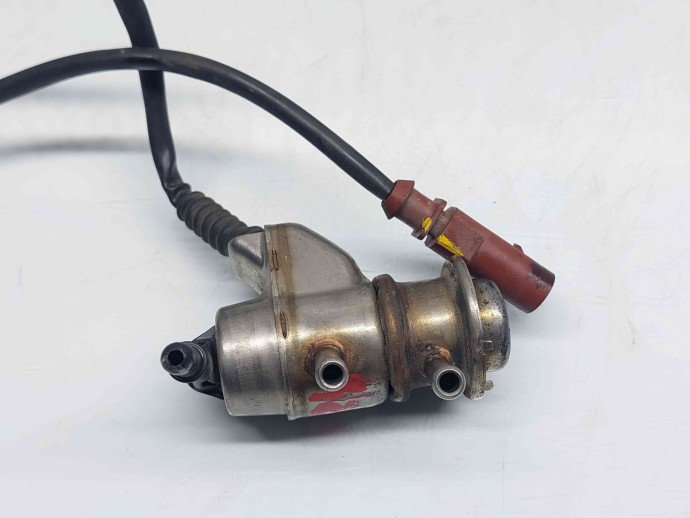 Injector Adblue Audi Q5 (8RB) Facelift [ Fabr 2008-2016] 04L131113S 2.0 TDI CNHA 140KW / 190CP  