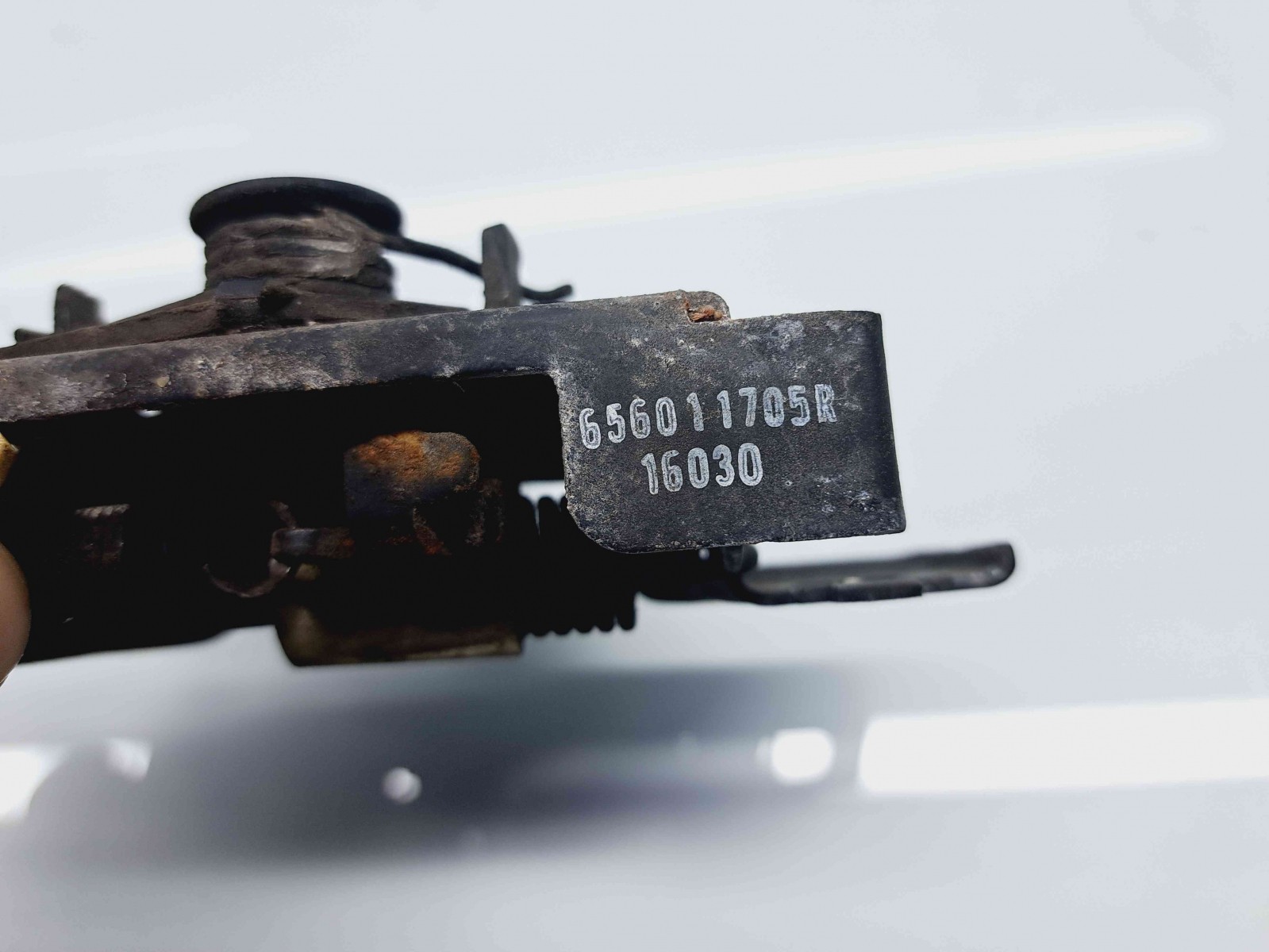 Broasca capota Renault Trafic 3 (F82) [Fabr 2014-2022] 656011705R - imagine 5