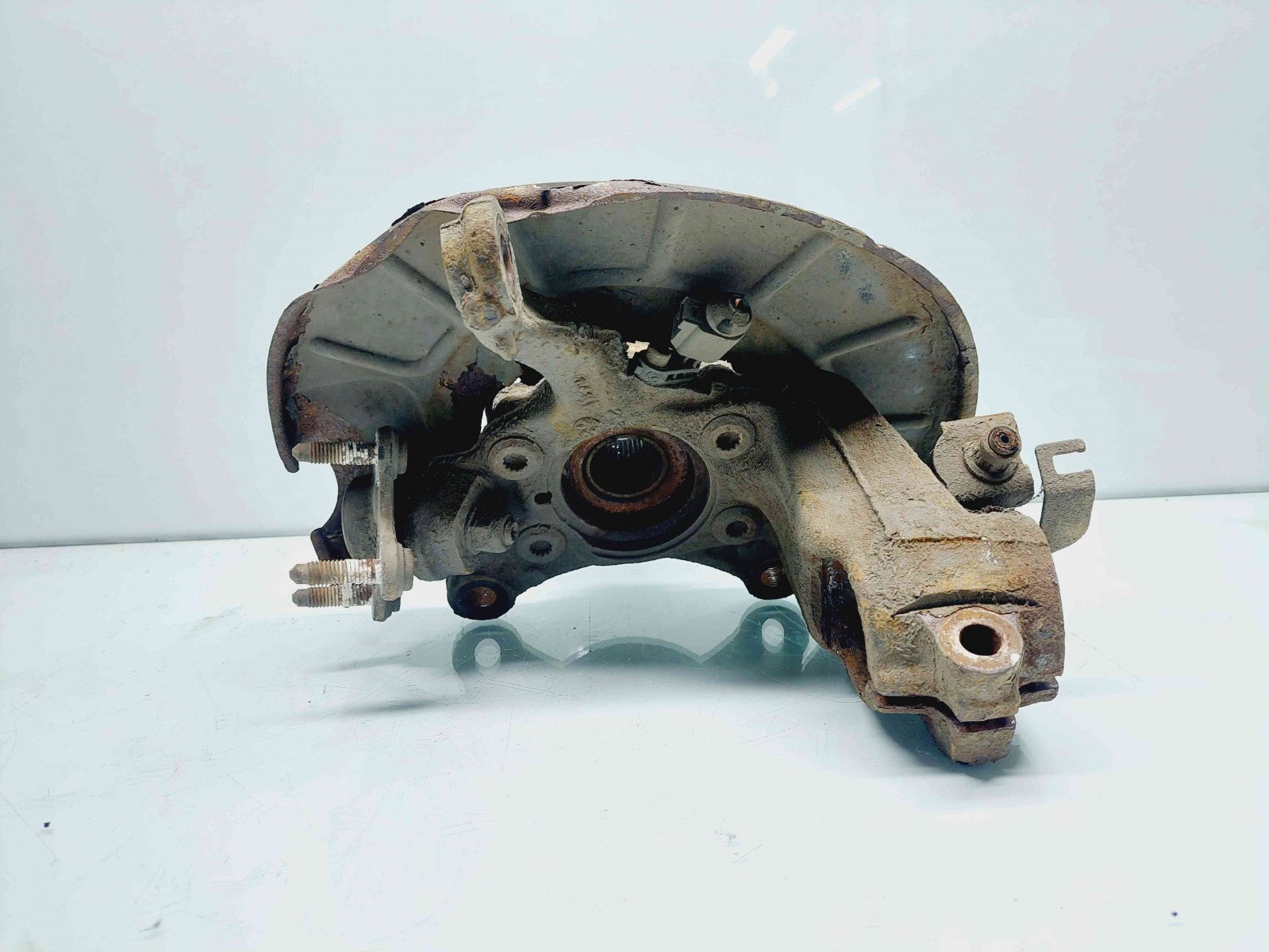 Fuzeta fata stanga Audi Q3 (8UB) [Fabr 2011-2018] OEM 2.0 TDI CFFB 2.0 TDI CFFB 103KW / 140CP - imagine 2