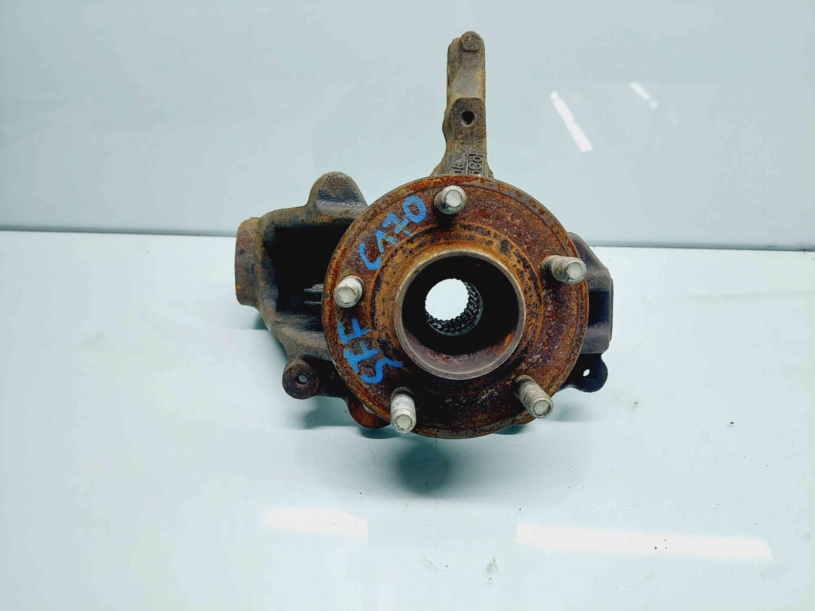 Fuzeta fata stanga Ford Focus 3 Hatchback [Fabr 2011-2015] AV613K171 1.0 Benz M2DA 1.0 Benz M2DA 54KW / 73CP - imagine 1