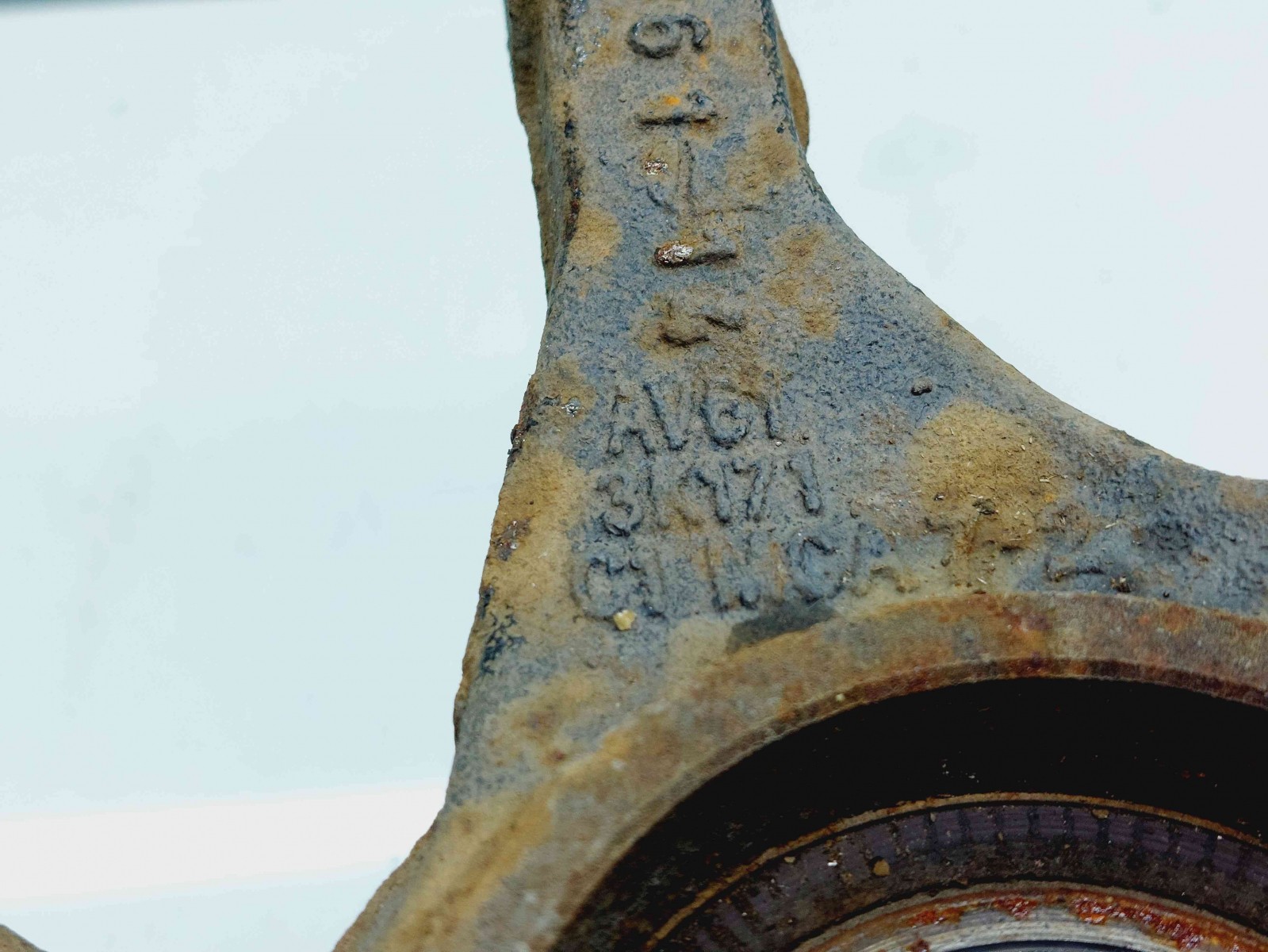 Fuzeta fata stanga Ford Focus 3 Hatchback [Fabr 2011-2015] AV613K171 1.0 Benz M2DA 1.0 Benz M2DA 54KW / 73CP - imagine 5