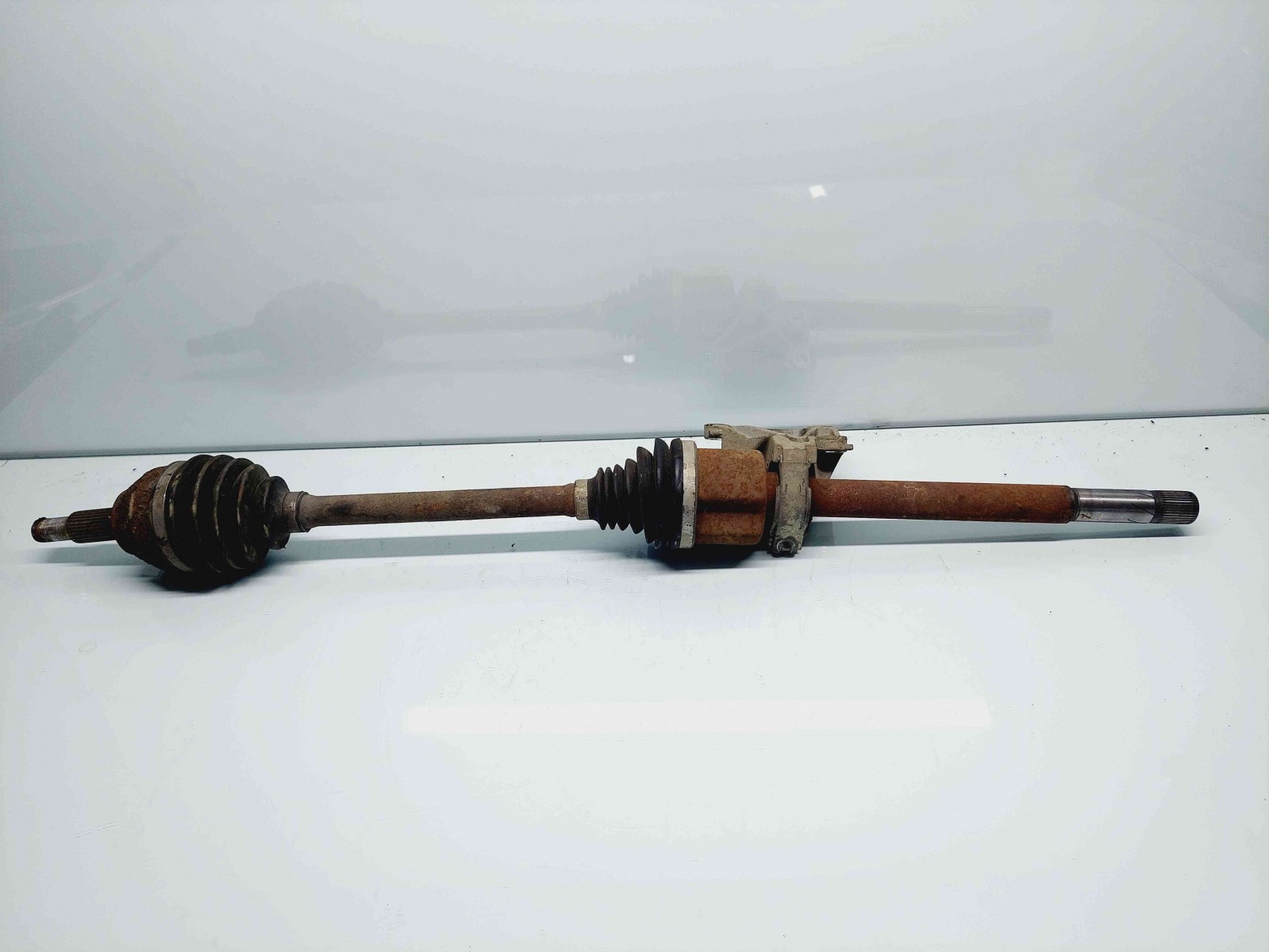 Planetara dreapta fata Renault Trafic 3 (F82) [Fabr 2014-2022] OEM 1.6 DCI R9M408 1.6 DCI R9M408 77KW / 105CP - imagine 1