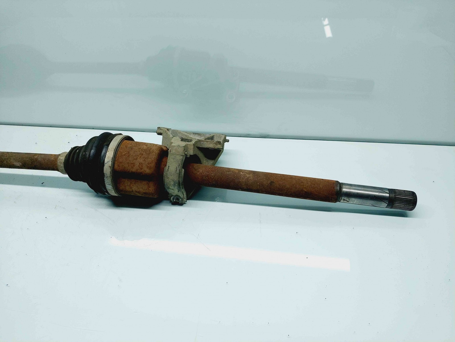 Planetara dreapta fata Renault Trafic 3 (F82) [Fabr 2014-2022] OEM 1.6 DCI R9M408 1.6 DCI R9M408 77KW / 105CP - imagine 3