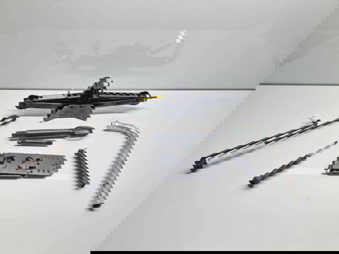  Set cric si cheie Skoda Fabia 3 (NJ3) [Fabr 2014-2022] 5N0011031B