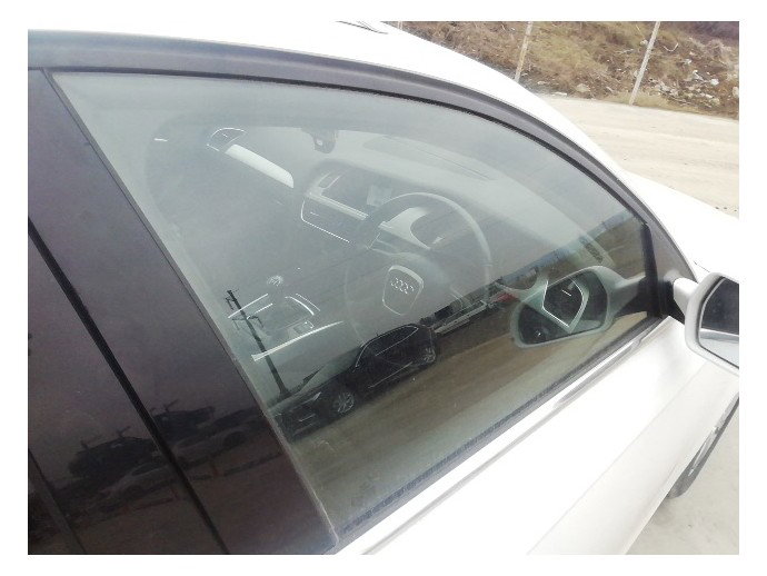 Geam usa dreapta fata Audi A4 B8 2.0 CJCB LY9C 2008-2015