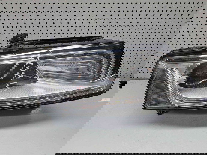  Far dreapta Audi Q5 (8RB) Facelift [ Fabr 2008-2016] OEM