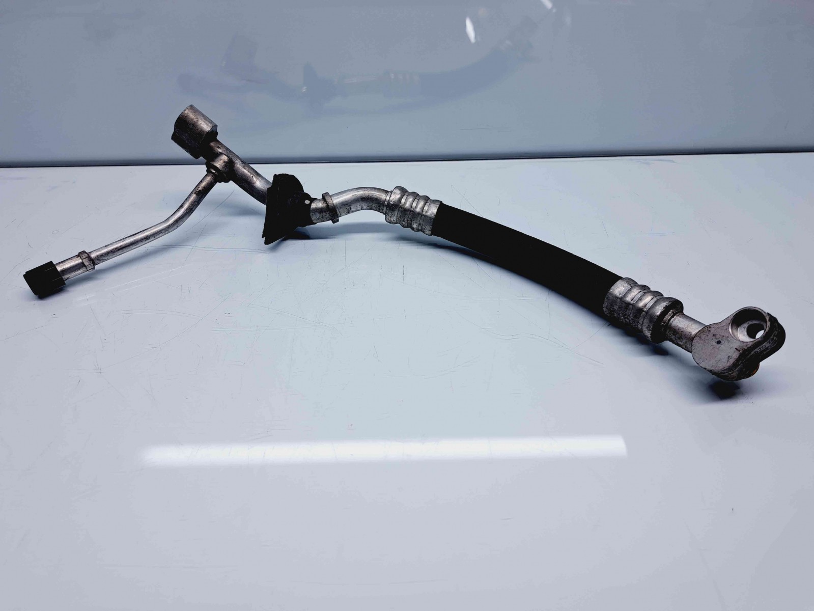 Conducta AC Audi Q7 (4LB) [Fabr 2006-2014] 7L682074F 3.0 TDI BUG 171KW / 233CP 3.0 TDI BUG 171KW / 233CP