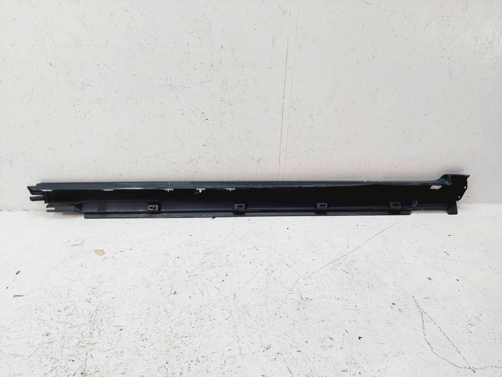 Prag lateral stanga Volkswagen Passat B7 (365) Variant [Fabr 2010-2014] 3AA853855 - imagine 4