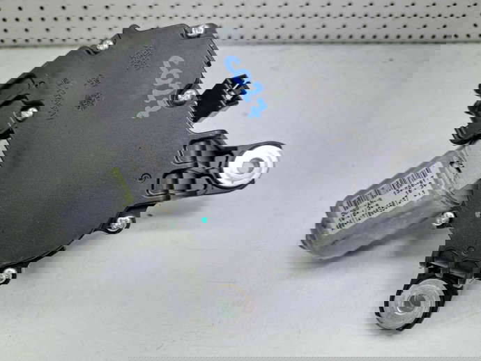  Motoras stergator haion Opel Astra J [Fabr 2009-2015] 60Z010009