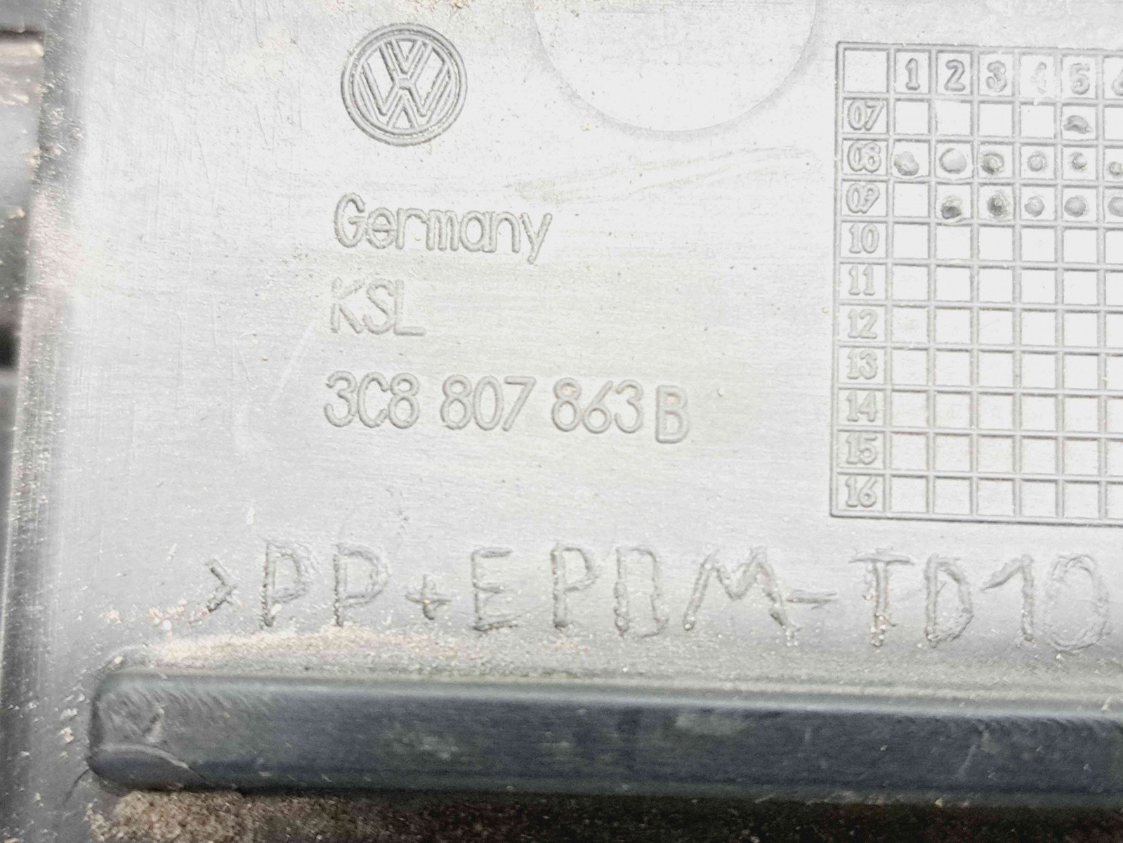 Suport central bara spate Volkswagen Passat CC (357) [Fabr 2008-2012] 3C8807863B - imagine 2