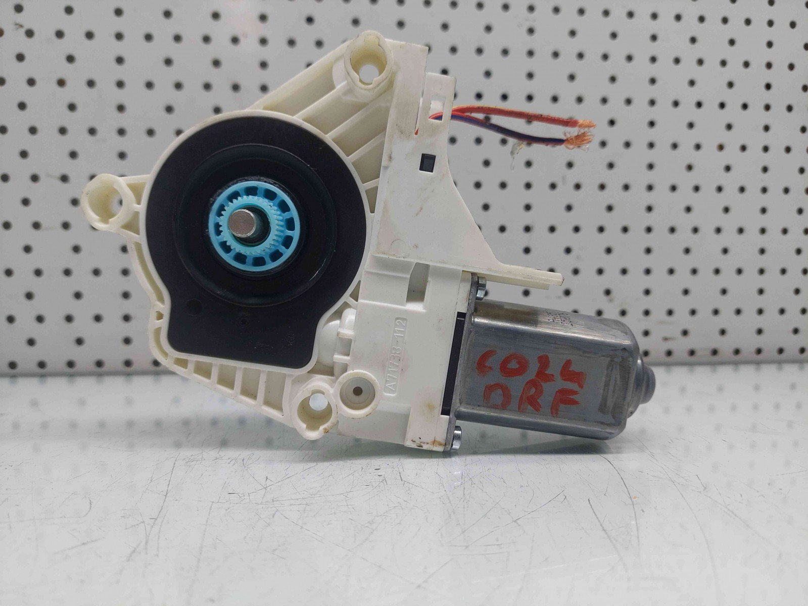 Motoras geam dreapta fata Audi Q5 (8RB) Facelift [ Fabr 2008-2016] 8K0959802B - imagine 1