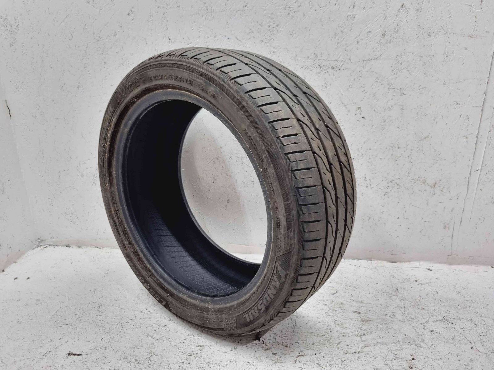 Anvelopa Vara Landsail LS588 UHP 215 n 45 n R16 - imagine 1